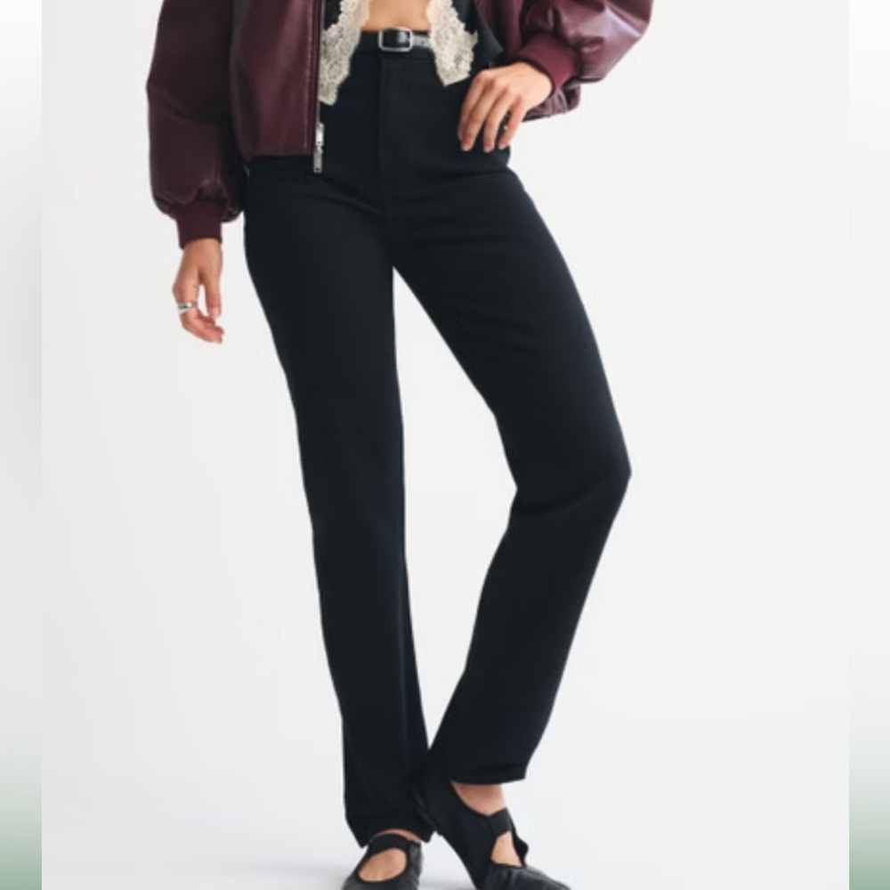 NWT Abercrombie & Fitch 90s Straight Ultra High Rise